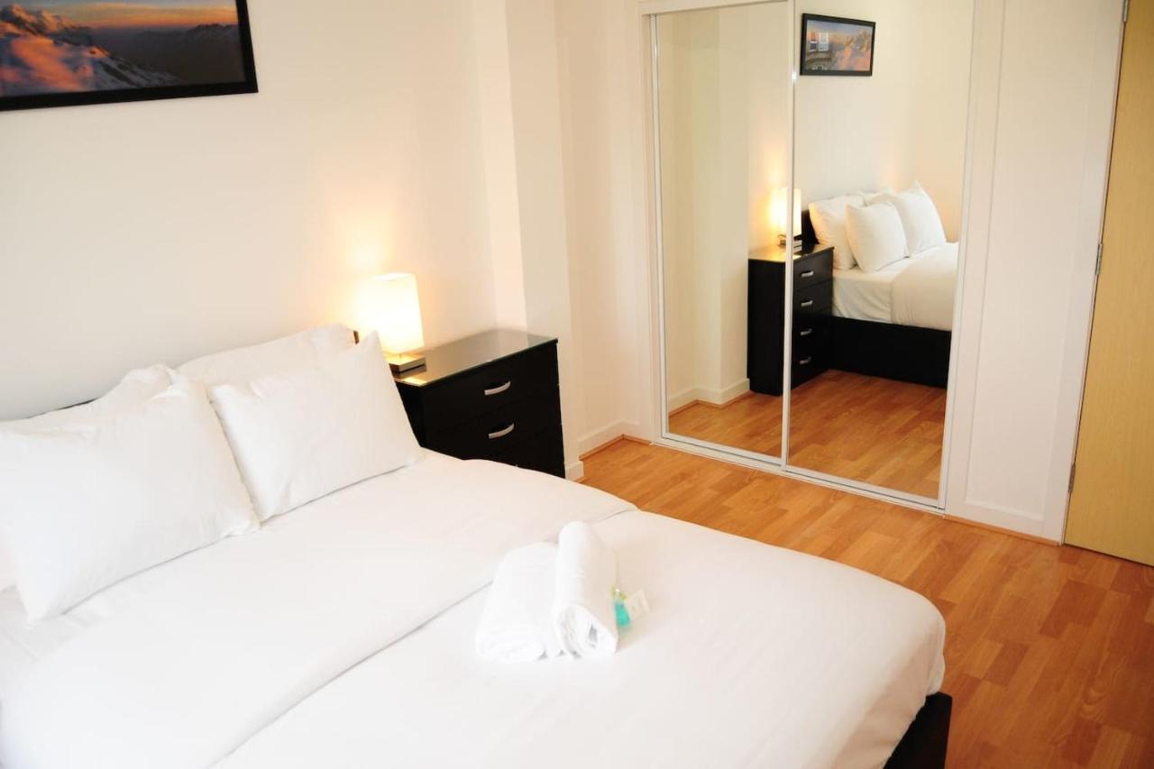New Glasgow Family Home - Private Parking Exteriör bild