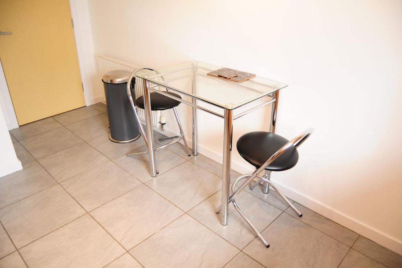 New Glasgow Family Home - Private Parking Exteriör bild